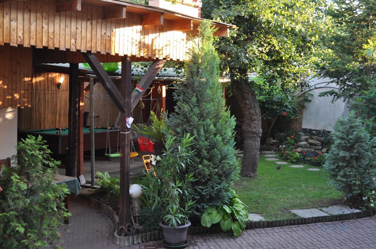 Hotel Szent Gyoergy Vendeghaz Esztergom Exterior foto